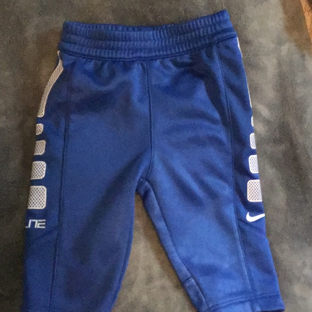 Jogger - Picture 3 of 4